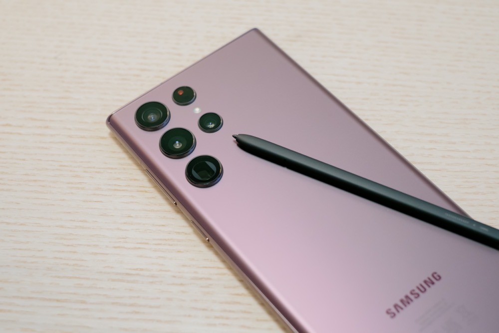 Camera of the Samsung Galaxy S22 Ultra surpasses that of the iPhone 13 Pro