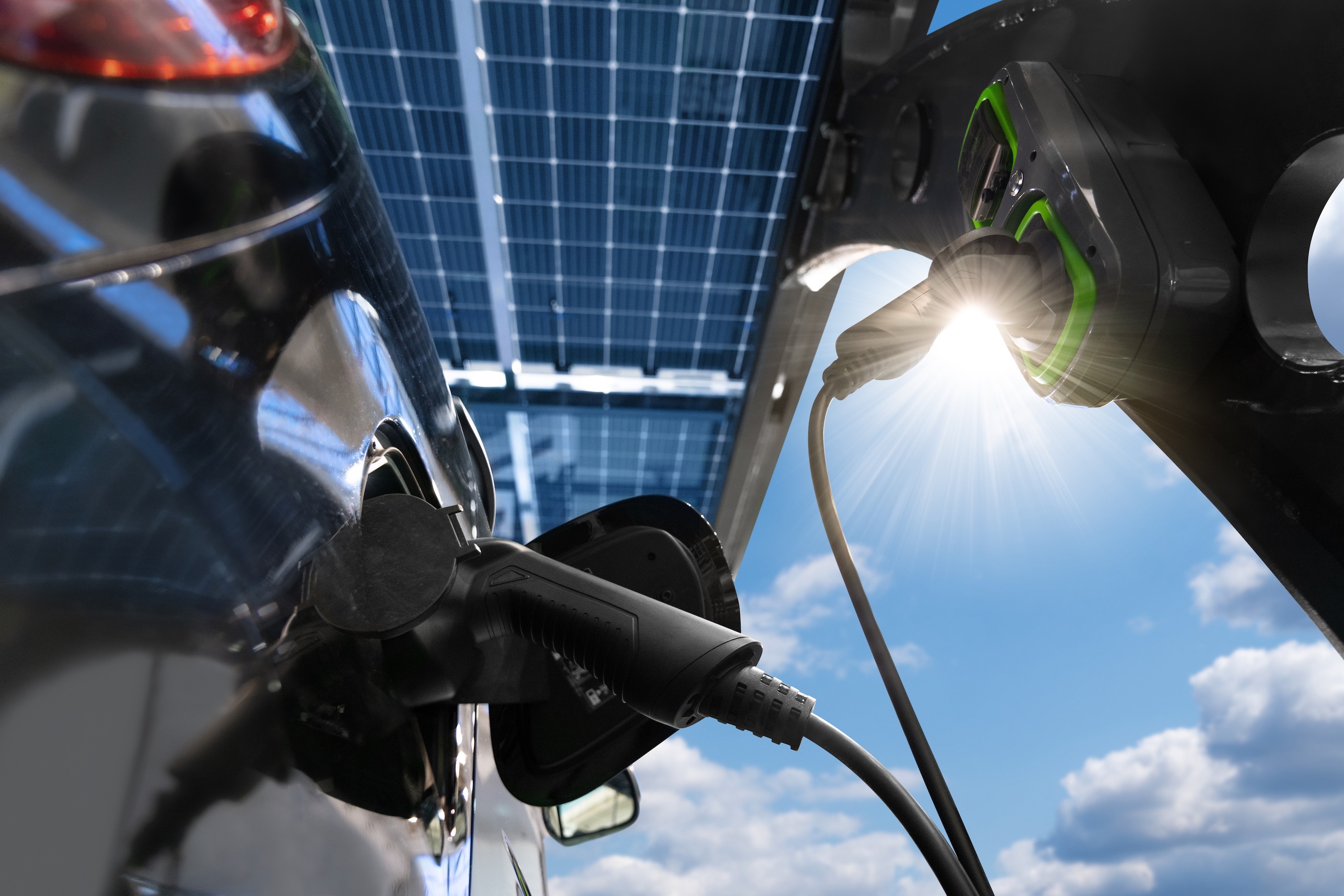 Conheça o novo carregador de Carros Elétricos da iServices