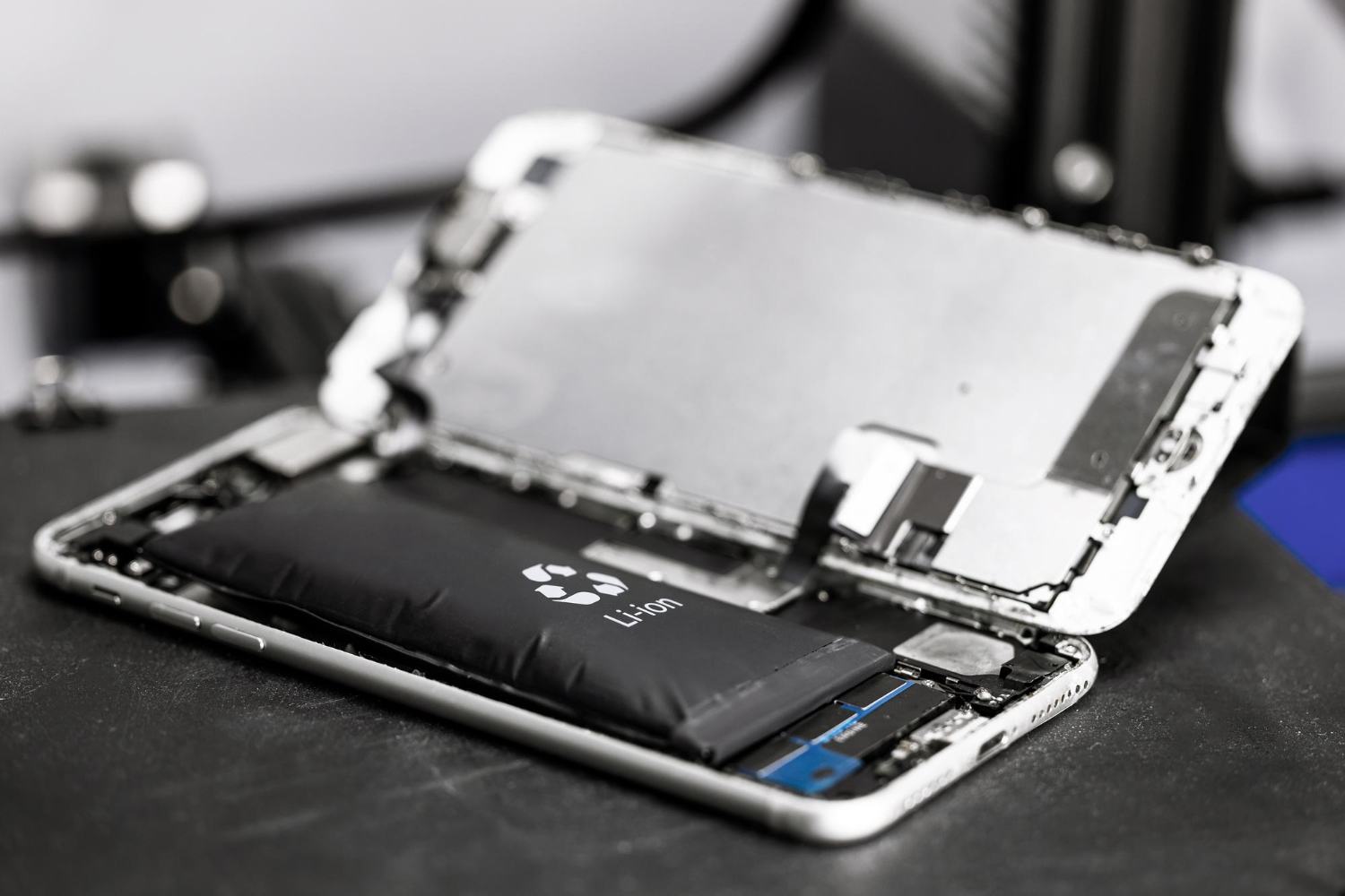 The most common malfunctions in cell phone batteries