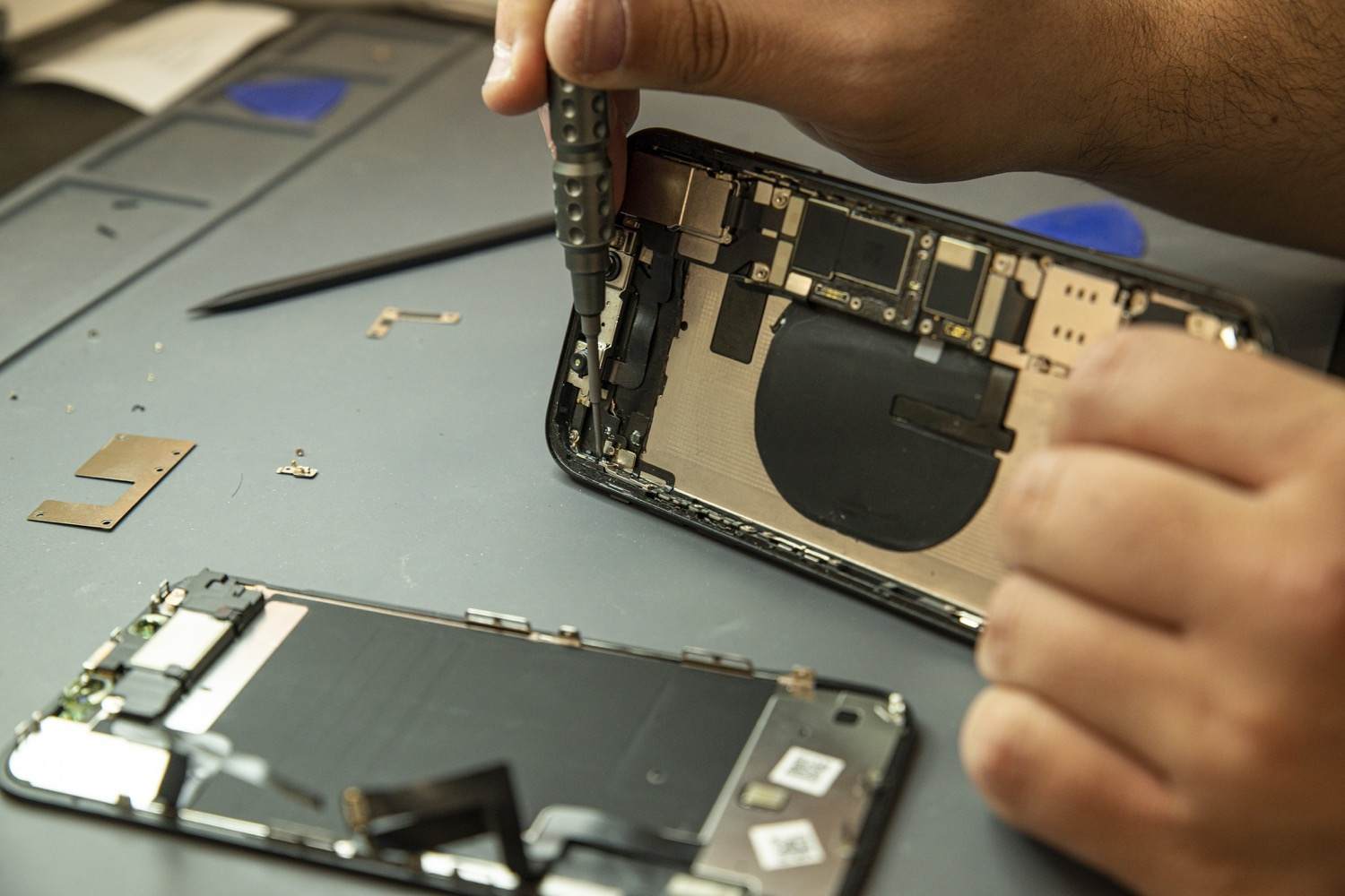 How to repair your phone buttons?