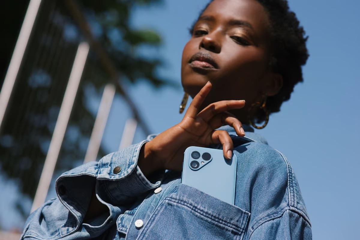 Een werkelijk duurzame mobiele telefoon? Maak kennis met de Fairphone 5!