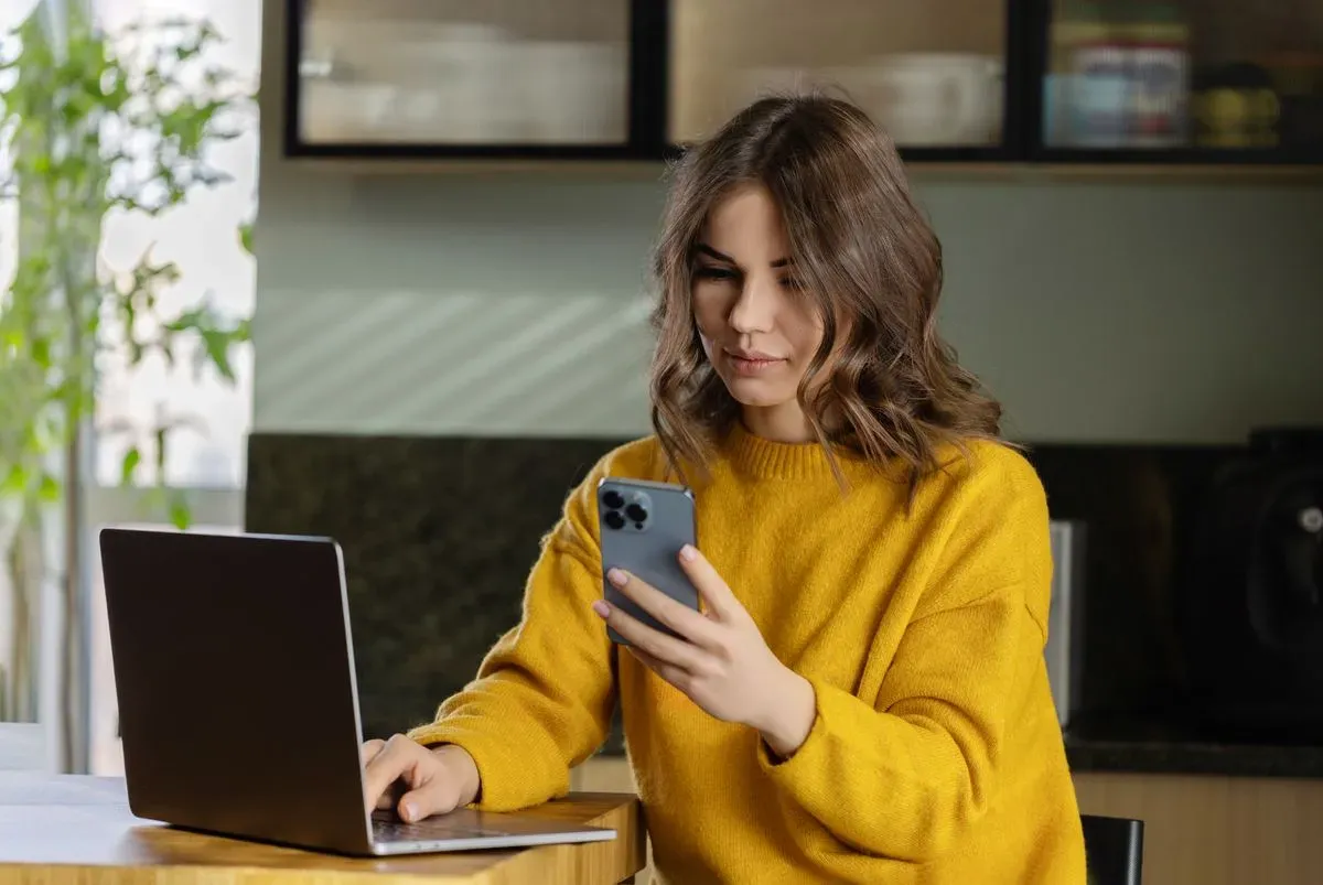 Sabia que apenas com um código pode ligar em anónimo com o seu iPhone ou smartphone?